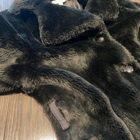 Black Faux Fur Jacket by Daniel Laurent - Picture 7 of 11